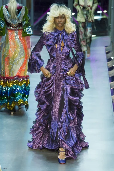 Look 42